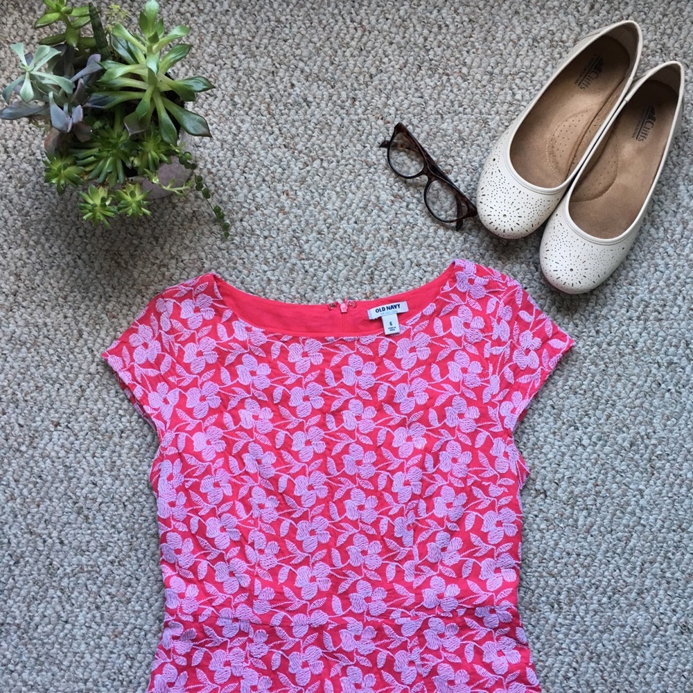 Old Navy | Pink Embroidered Dress | Size 6